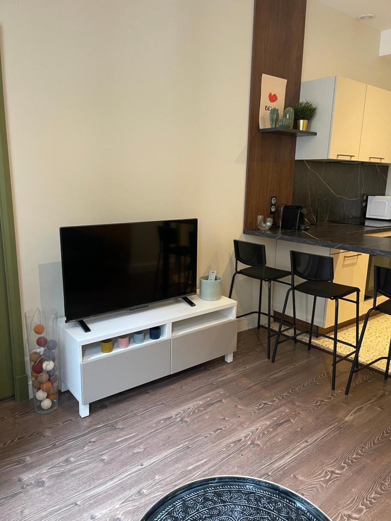Appartement Au Coeur Du Centre Ville De Carcassonne Exteriér fotografie